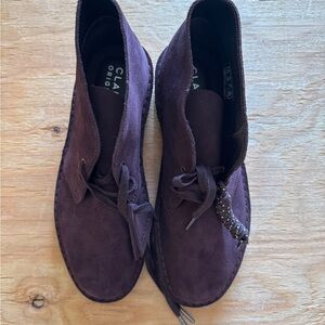 Men’s Clarks Originals Suede Lace-Up Chukka Boots